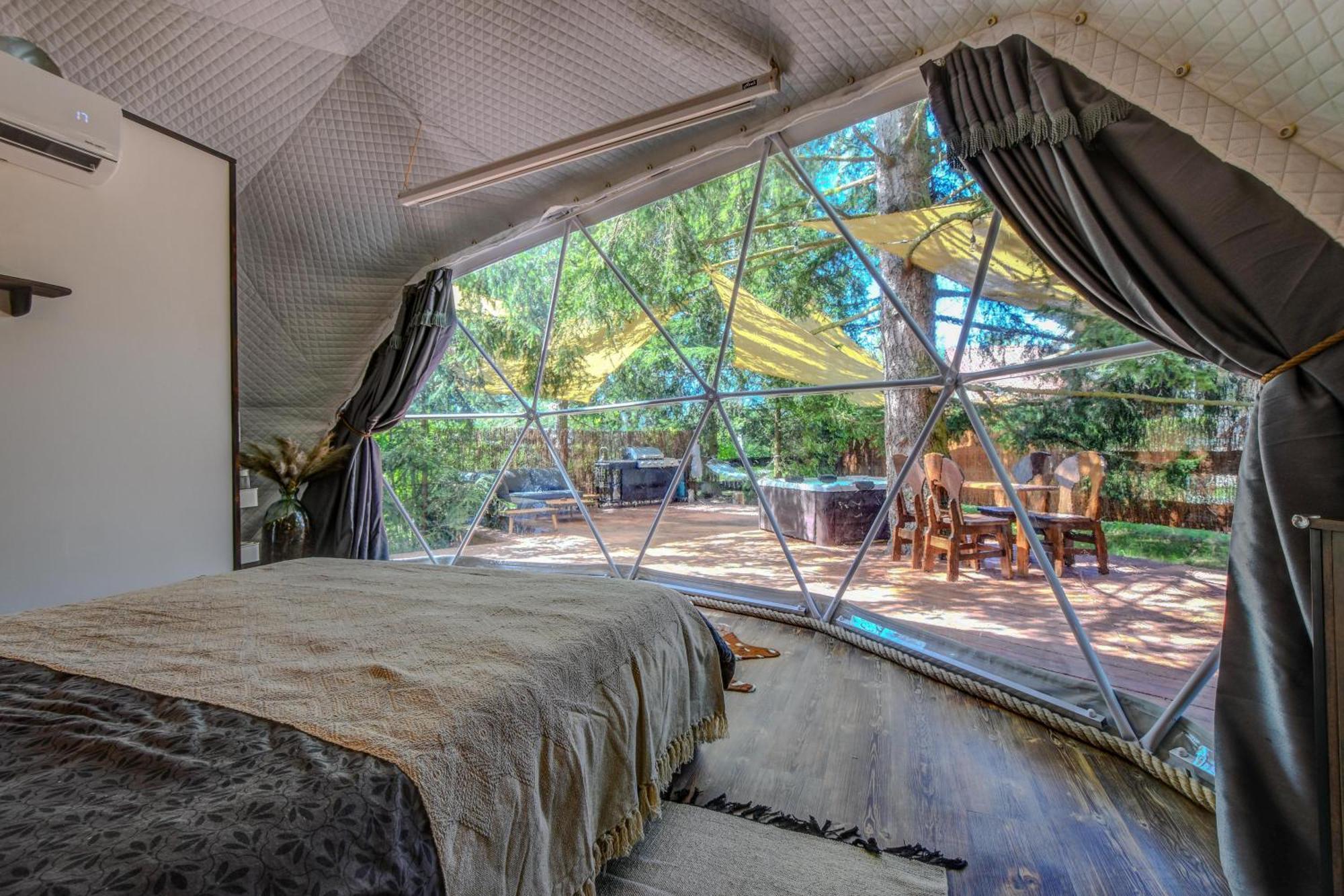 Hotel Tiche Misto Glamping Slapy  Esterno foto