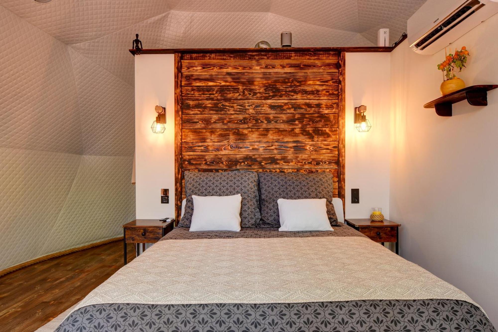 Hotel Tiche Misto Glamping Slapy  Esterno foto